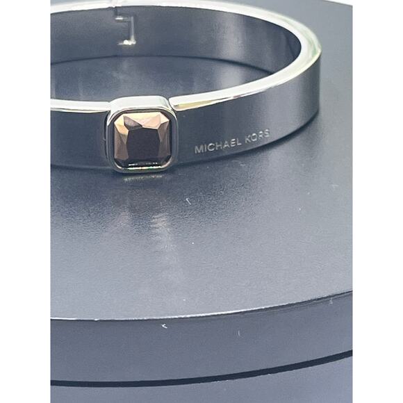 Michael Kors Urban Rush Silver Hinged Square Cut Center Stone Bangle Bracelet - Picture 4 of 12
